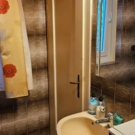 Gyöngyi Homestay szállás *
